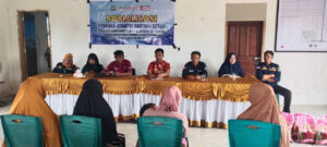 Dinas Sosial Bombana Serahkan Bantuan untuk Lansia dan Sosialisasikan Program Bantuan Sosial