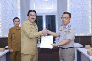 Pemkab Bombana Terima Sertipikat Tanah Hak Pakai: Dorong Pemanfaatan Aset untuk Pembangunan