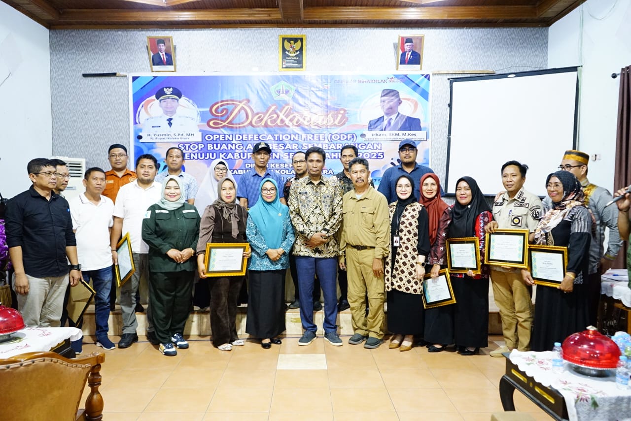 Foto bersama usai pelaksanaan deklarasi