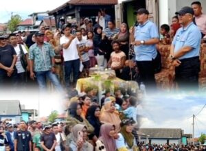 MUNA, Sultranet.com – Calon Bupati Muna, La Ode Muhammad Rajiun Tumada, berjanji akan merealisasikan harapan mantan Bupati Muna, LM Rusman Emba, terkait perbaikan jalan poros Desa Lamanu hingga Desa Kawite Wite. Janji ini disampaikan Rajiun saat kampanye terbatas di Desa Kawite Wite, Kecamatan Kabawo, pada Rabu, 2 Oktober 2024.  Dihadiri ratusan pendukung, Rajiun menyampaikan bahwa Rusman Emba menitipkan pesan padanya agar memperbaiki jalan rusak di Desa Kawite Wite jika ia terpilih sebagai Bupati Muna. Example 300×600  Rajiun menegaskan komitmennya untuk melanjutkan harapan tersebut demi kesejahteraan masyarakat.  “Pak Rusman titip pesan agar jalan rusak di Desa Kawite Wite diperbaiki, dan saya akan menepati janji itu jika terpilih sebagai Bupati Muna,” ungkap Rajiun menirukan pesan Rusman Emba yang ditemuinya di Rutan Sukamiskin.  Rajiun juga menjelaskan bahwa dirinya kerap berkunjung ke desa tersebut saat menjabat sebagai Bupati Muna Barat dan bahkan telah memperbaiki jembatan di Kawite Wite menggunakan dana pribadinya.  Ia mengungkapkan bahwa janji serupa pernah ia sampaikan pada Pilkada 2020, namun belum terwujud karena ia gagal terpilih saat itu.  “Insya Allah, jika saya diberi kepercayaan oleh masyarakat Muna pada Pilkada 27 November mendatang, perbaikan jalan ini akan menjadi prioritas utama. Jalan poros ini akan dikerjakan pertama,” tegas Rajiun.  Pasangan Rajiun Tumada dan Purnama Ramadhan yang diusung oleh PKB dan Gerindra serta didukung oleh PSI dan Partai Garuda, berharap dapat memperoleh kepercayaan masyarakat untuk memenangkan Pilkada serentak dan membawa perubahan bagi Kabupaten Muna.