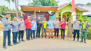 Kunjungan Penjabat Bupati Bombana ke Posko Terpadu Nataru: Menjamin Keamanan dan Kenyamanan Masyarakat