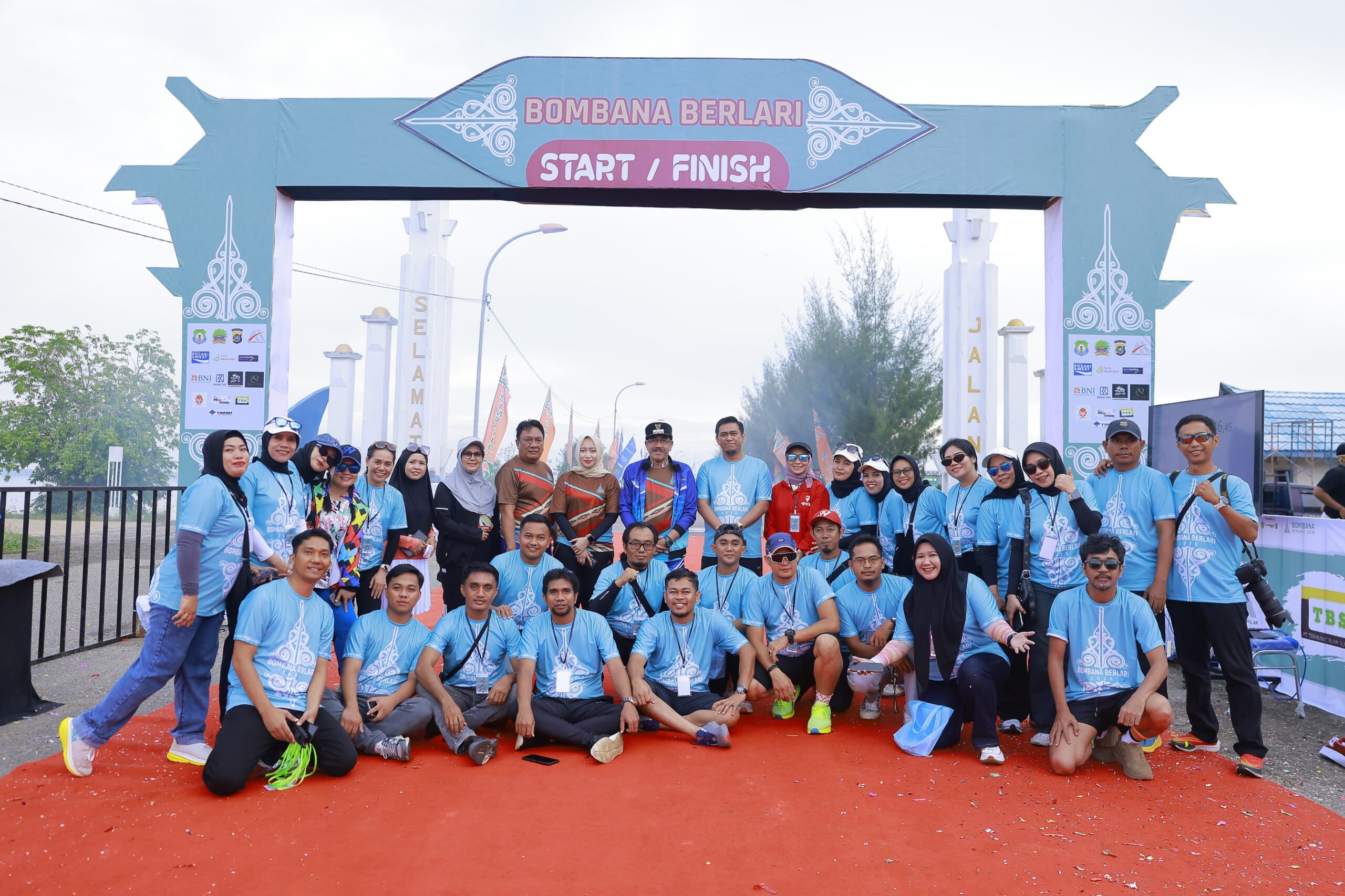 Foto Bersama Panitia Usai Kegiatan