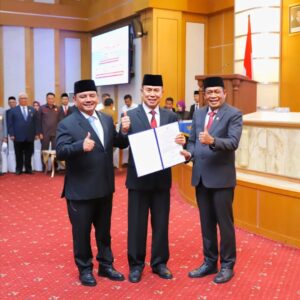 Sumangerukka-Hugua Resmi Pimpin Sultra, Fokus pada Lima Program Prioritas