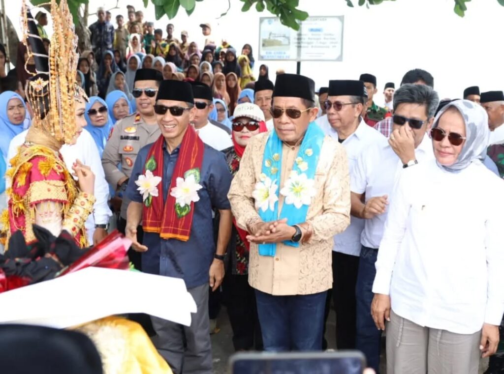 Dari Laut ke Masjid: Kunjungan Hangat Ir. Hugua Bagikan Bantuan Ramadan di Binongko