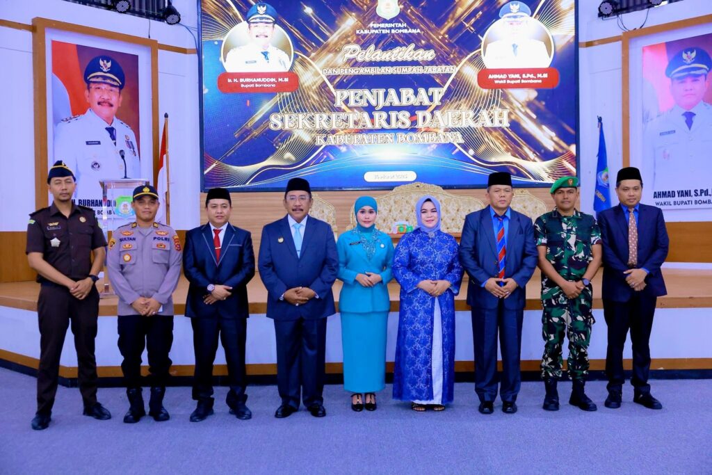 dr. H. Sunandar Resmi Pimpin Setda Bombana, Bupati: Kinerja Harus Melesat