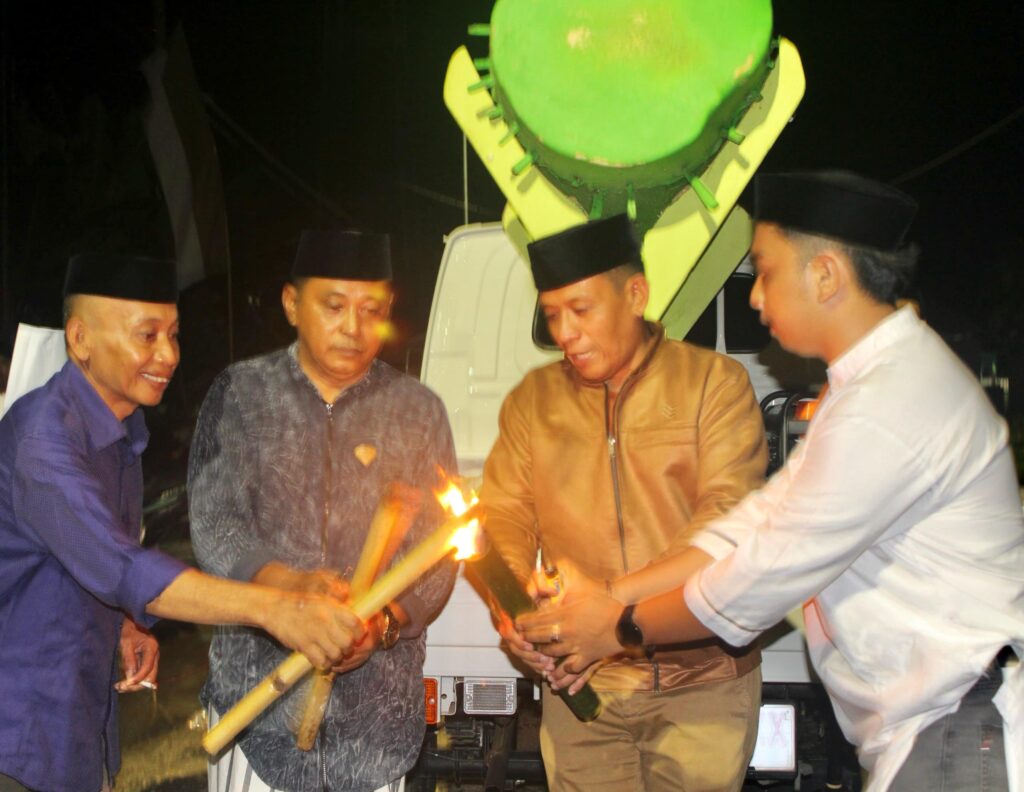 Pawai Obor Warnai Sambutan Idul Fitri 1446 H di Bambaea