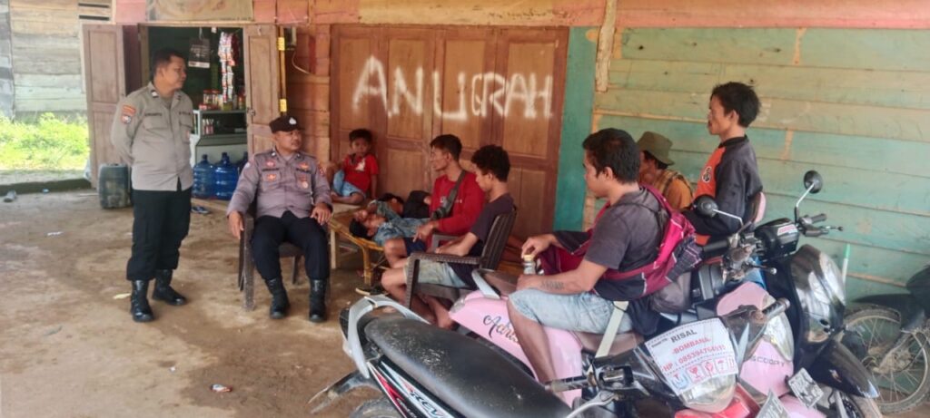 Polres Bombana Gelar Sosialisasi dan Patroli Cegah Pertambangan Ilegal di Desa Wumbubangka