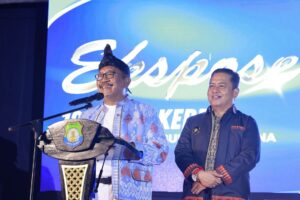 Bupati Bombana Paparkan 23 Capaian 100 Hari Kerja di Hadapan 2000 Warga.