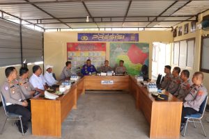 Kepala Brimob Sultra Tinjau Lahan Jagung dan Dapur MBG di Bombana