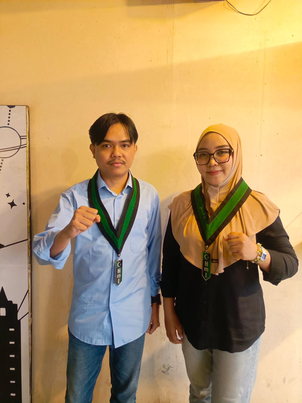 Ketgam : Ketua Umum HMI Badko Sultra Hesti Wayana Bastian Bersama Bendahar Umum HMI Badko Sultra Hendra Setiawan