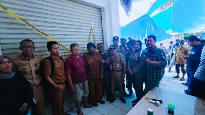 Pemkab Bombana Tertibkan Kios Liar di Pasar Sentral Boepinang