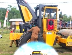 Vibro Roller Baru Dinas PUPR Bombana Perkuat Penanganan Jalan Dongkala–Sikeli di Pulau Kabaena