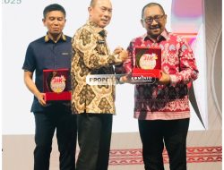 Bupati Bombana Raih Penghargaan Nasional untuk Gerakan Literasi Keuangan