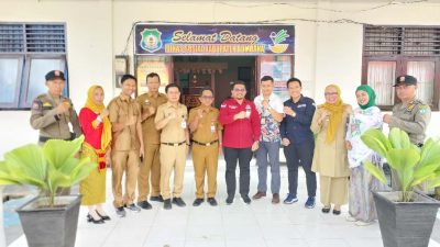 Ketgam: Foto Bersama Usai Kegiatan Evaluasi Penyelenggaraan Pelayanan Publik di Dinas Sosial Kabupaten Bombana Selasa, 28 Oktober 2025