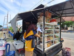 amin Keamanan Pangan, Dinkes Bombana Turun Awasi Penjual Takjil Ramadhan