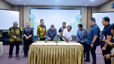 Pemkab Bombana dan PT BMR Teken Addendum Hibah Aset untuk Publik