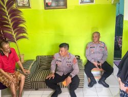 Kapolres Bombana Jenguk Anggota Sakit, Beri Semangat dan Tali Asih