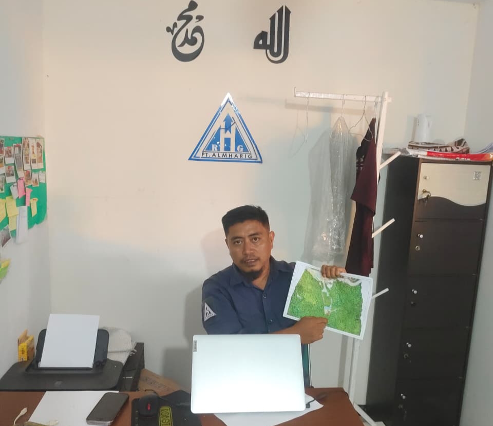 Yazid KepalaTeknik Tambang (KTT) PT. Alamharig.