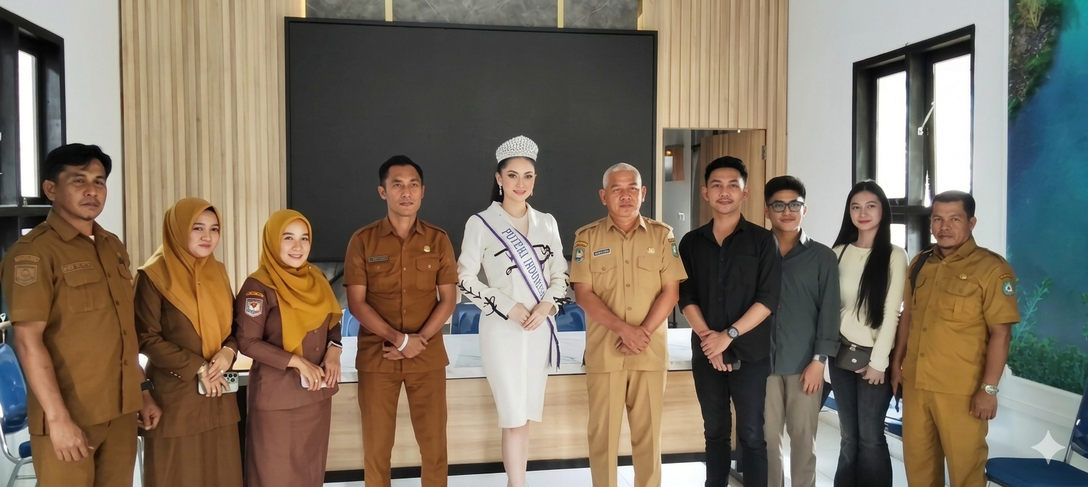Pelaksana Tugas Kepala Dinas Pariwisata, Pemuda dan Olahraga Kabupaten Bombana, Anton Ferdinan, menerima kunjungan tim calon Putri Indonesia