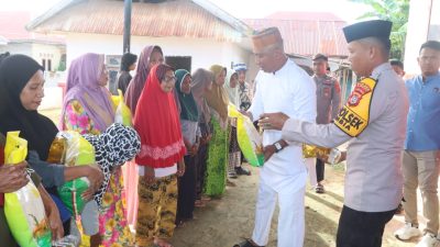 Polres Bombana Bagikan 100 Paket Sembako untuk Warga Kurang Mampu Peringati HUT Bhayangkara ke-80