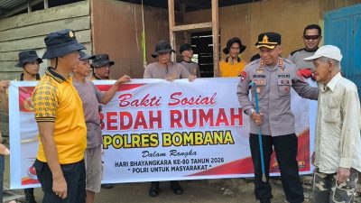 Polres Bombana Bedah Rumah Warga Sambut HUT Bhayangkara ke-80