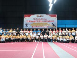 Kapolda Sultra Resmi Buka Turnamen Bulutangkis Dalam Rangka Hari Bhayangkara ke-80